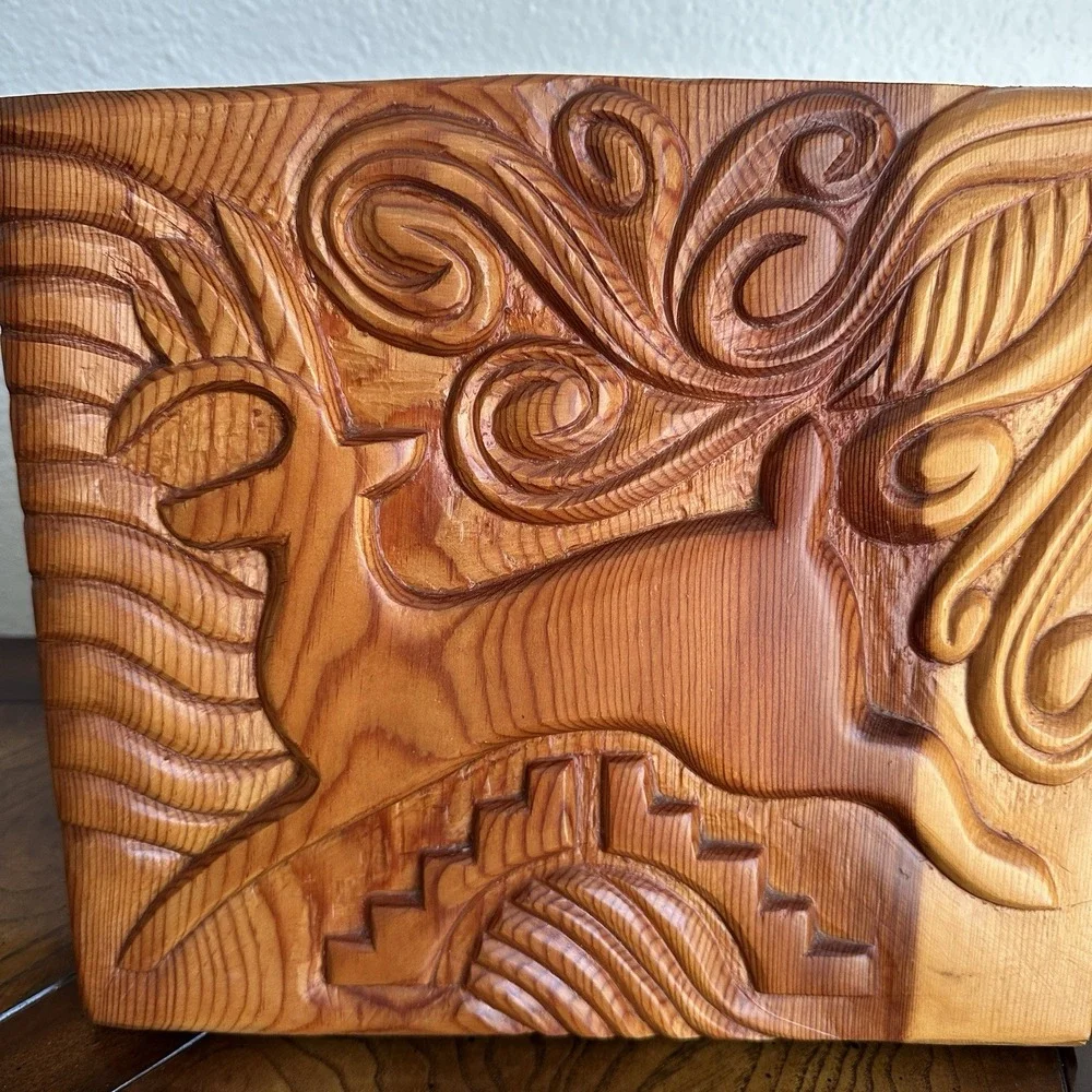 VTG Folk Art Handcrafted Wood Carved Deer 11x10 Inch‎ Cabincore Rustic Brackets